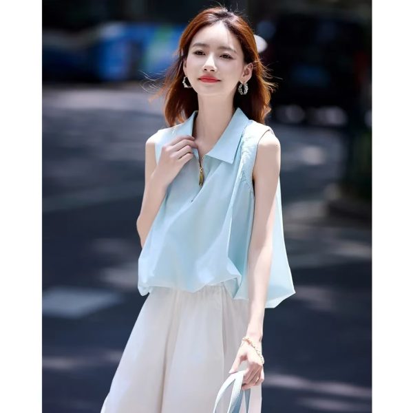 Minimalist Style Slim-Fit Shirt